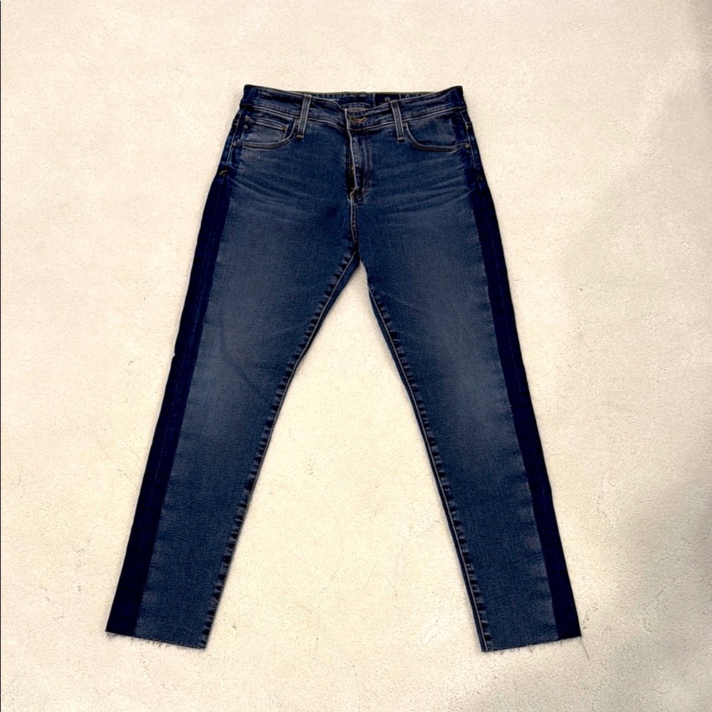 AG Farrah Ankle Skin Jeans with Dark Blue Side Stripe Size 29 never worn